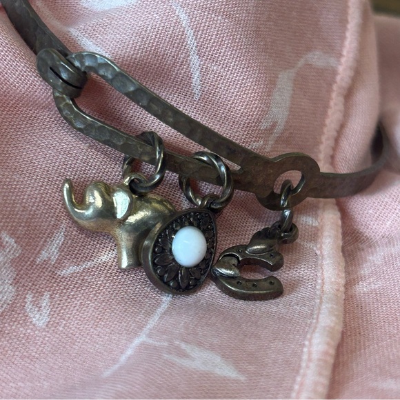 Vintage Good luck Charm hammered metal bracelet jewelry horseshoe,elephant,stone - Picture 2 of 15
